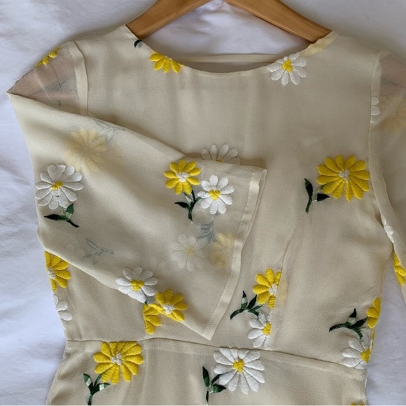 ASOS Petite Shift Dress with Daisy Embroidery Size 00 - Picture 10 of 10